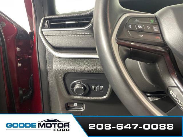 Used 2021 Jeep Grand Cherokee L Laredo RWD image 13