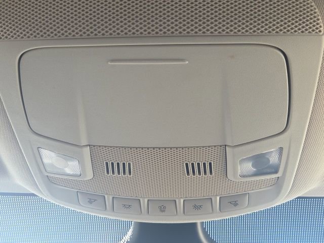 Certified 2024 Ford Edge SE w/ Black Appearance Package image 30