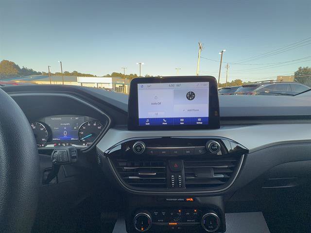 Certified 2022 Ford Escape SE w/ SE Sport Appearance Package AWD/4WD image 16