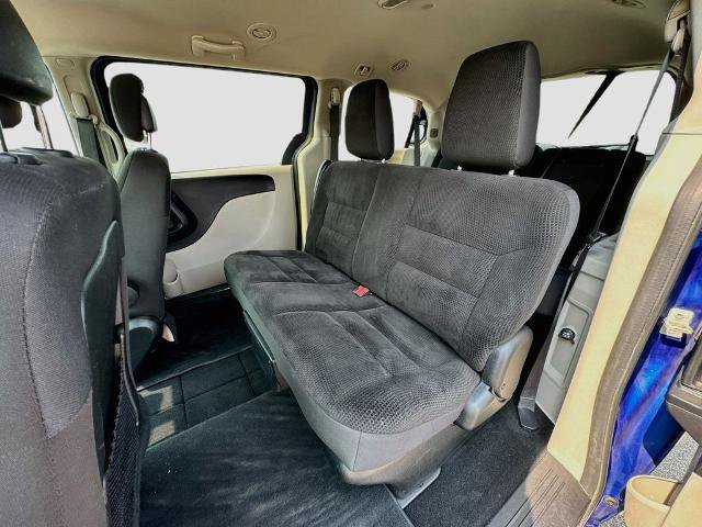 Used 2018 Dodge Grand Caravan SE w/ UConnect Hands-Free Group FWD image 19