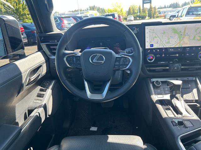 Used 2024 Lexus GX 550 w/ Cold Area Package AWD/4WD image 27