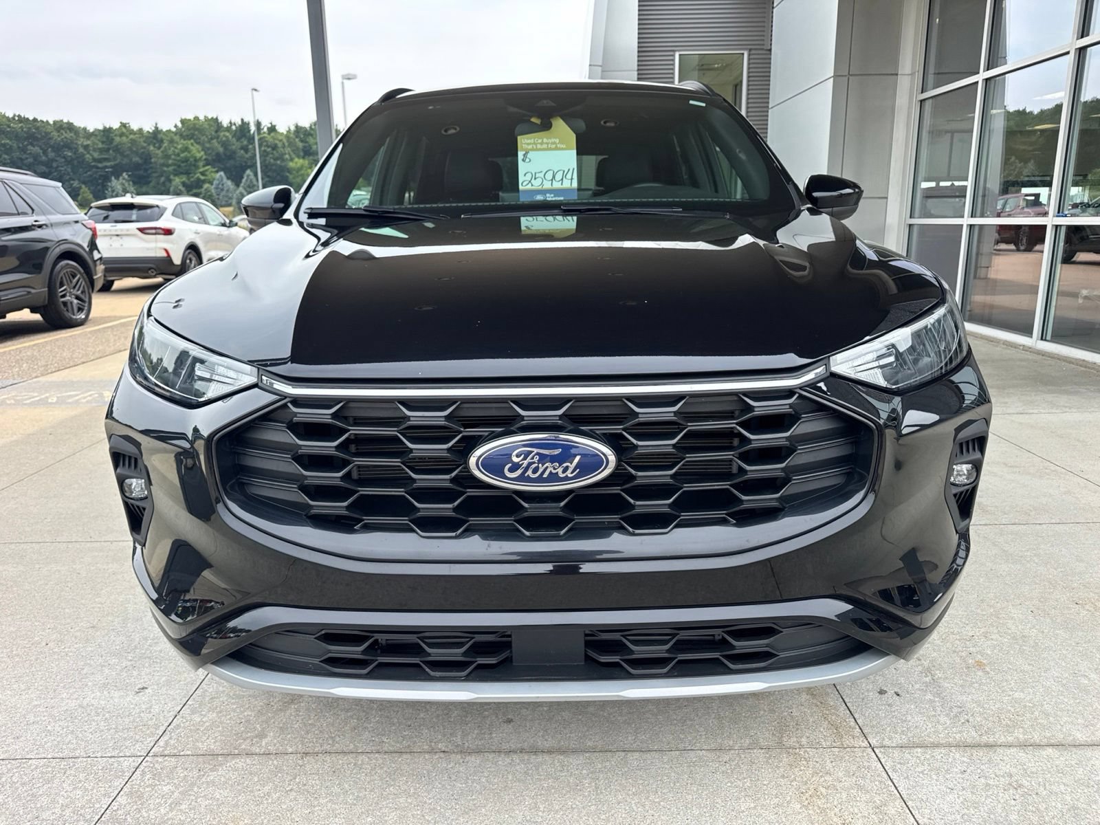 Certified 2023 Ford Escape ST-Line Select AWD/4WD image 11