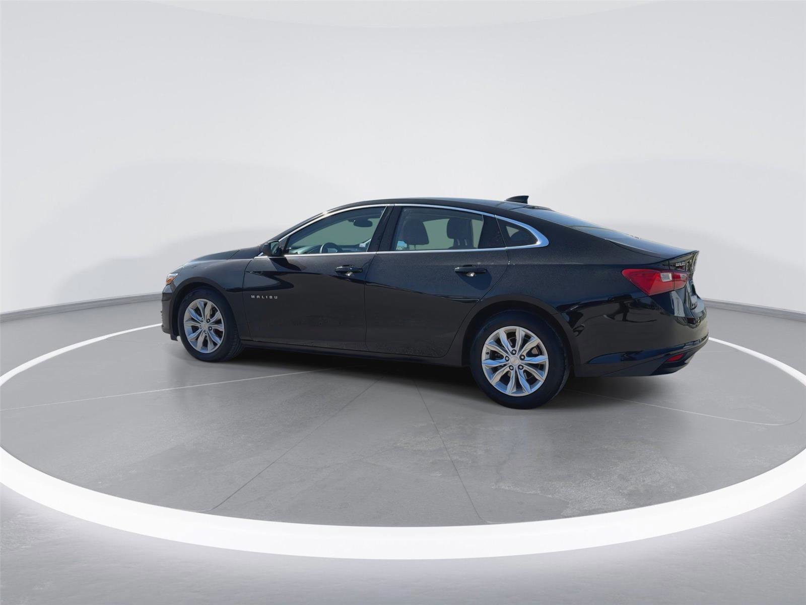 Used 2024 Chevrolet Malibu LT image 5