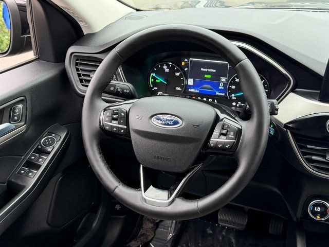 Certified 2021 Ford Escape SE w/ SE Sport Appearance Package FWD image 18