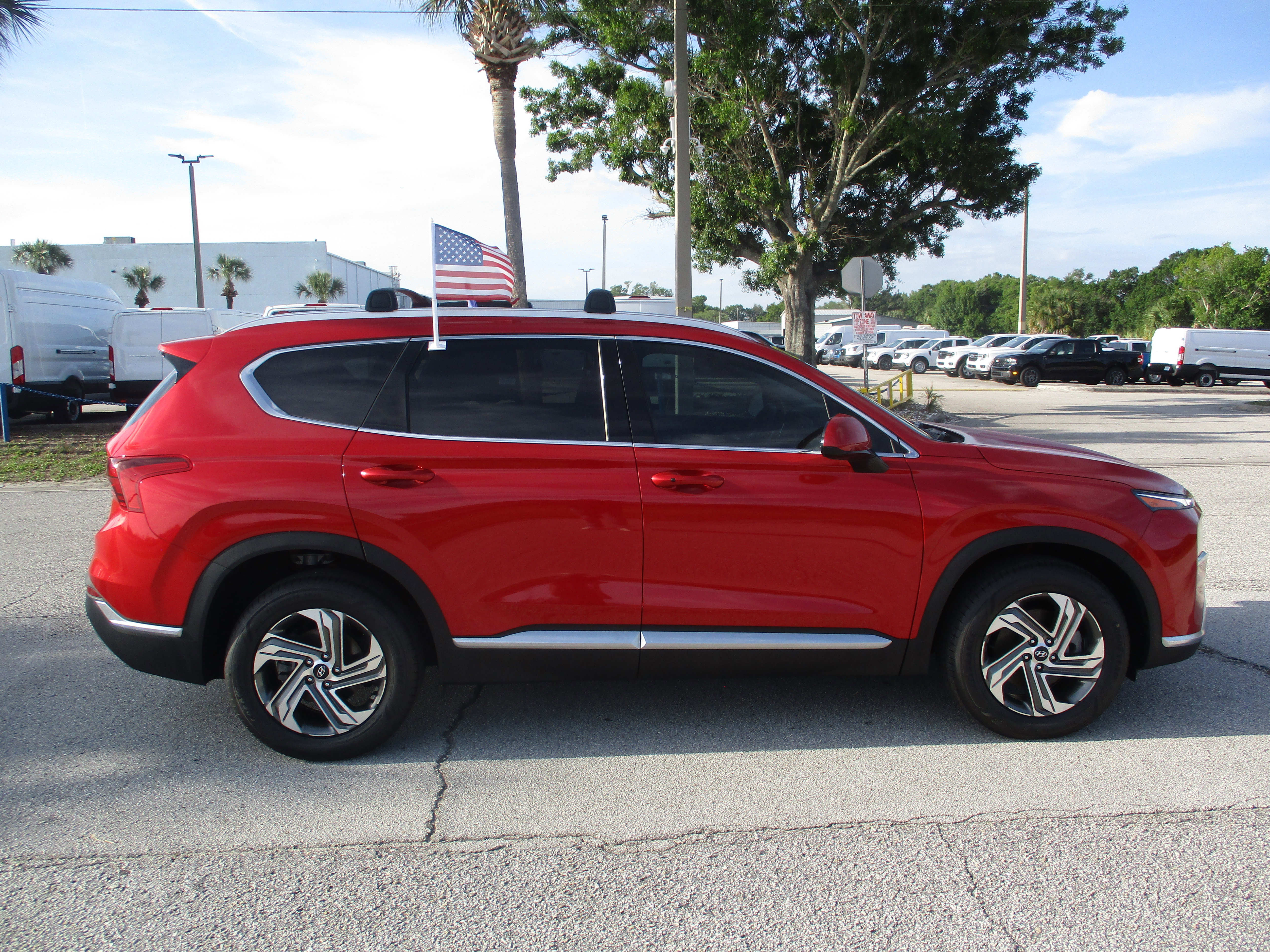 Used 2022 Hyundai Santa Fe SEL FWD image 6