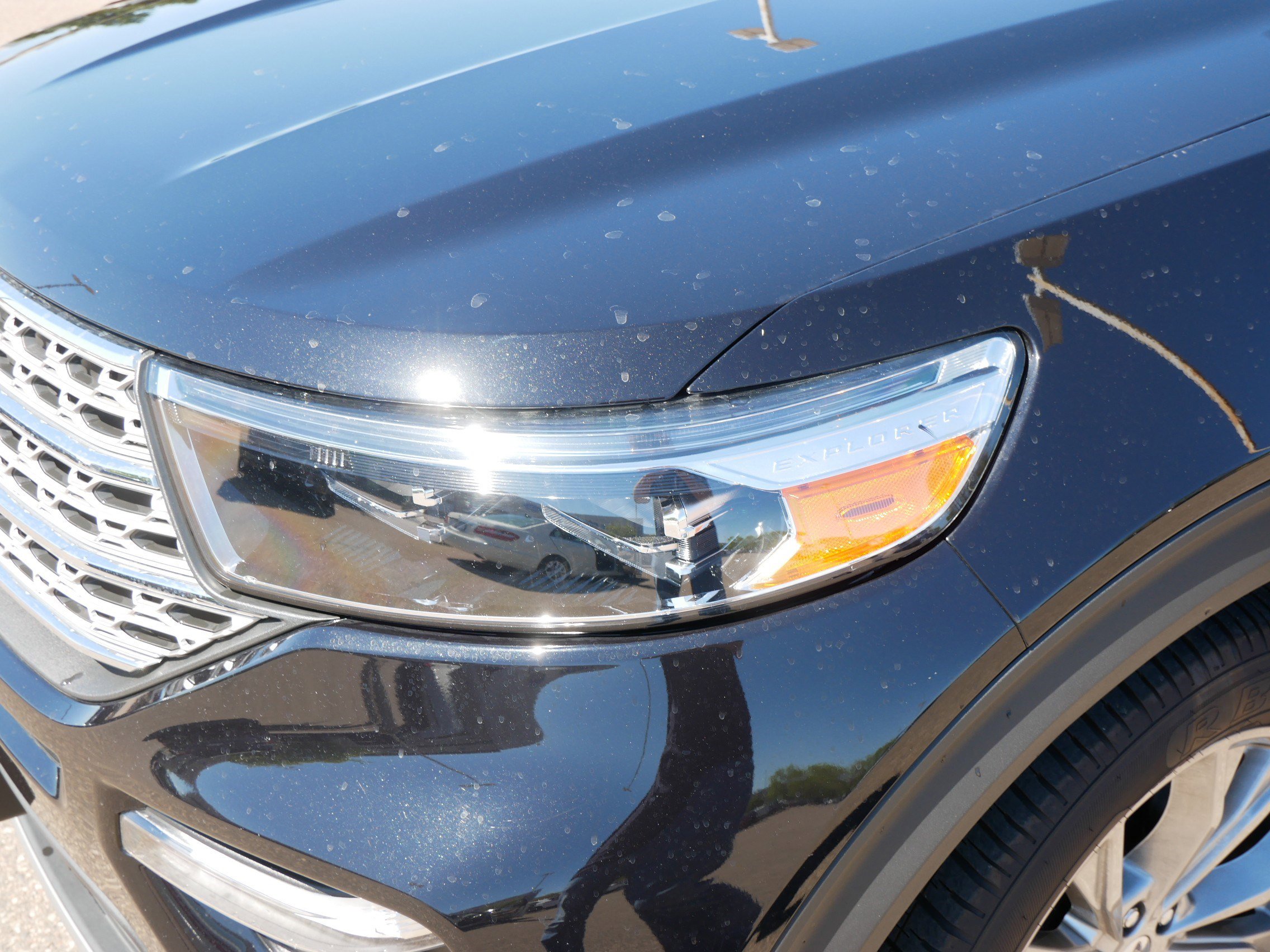 Certified 2023 Ford Explorer Limited AWD/4WD image 16
