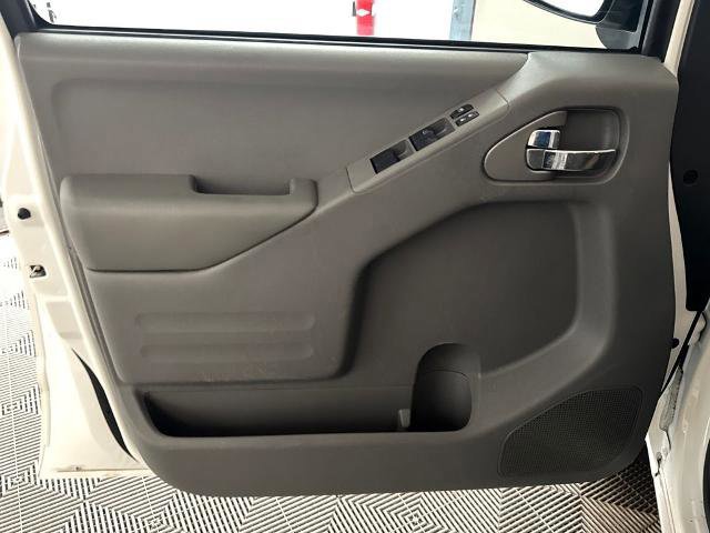 Used 2019 Nissan Frontier SV image 15