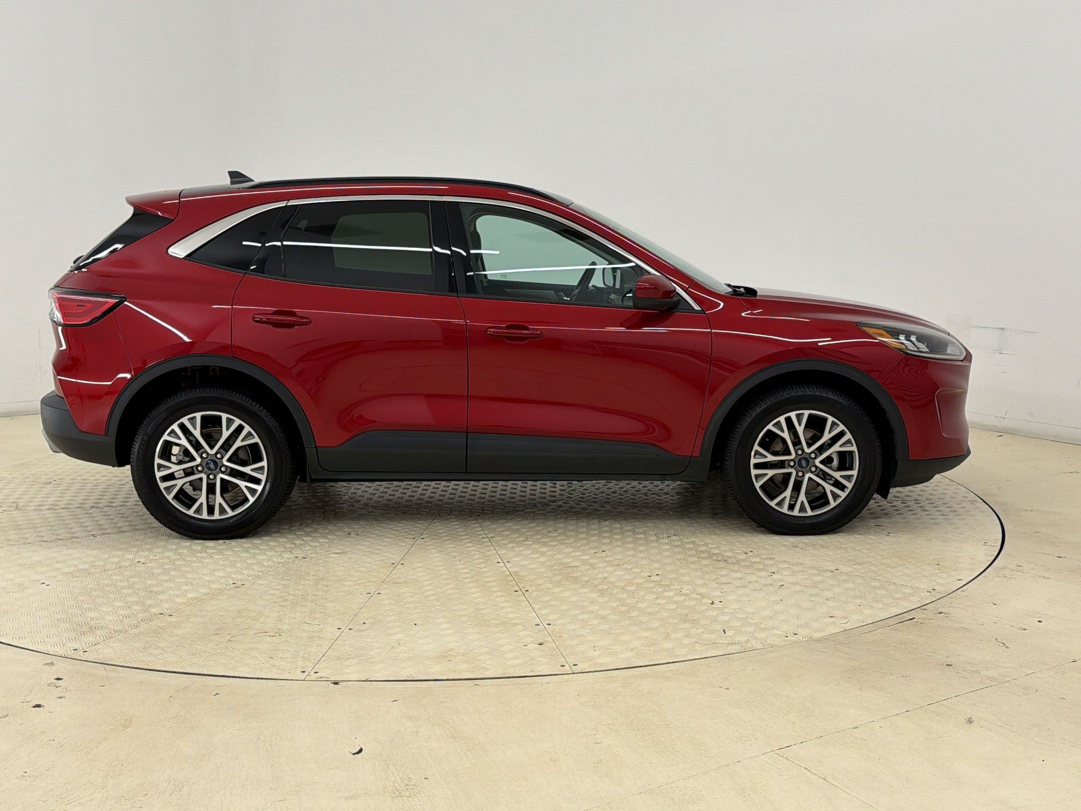 Certified 2021 Ford Escape SEL AWD/4WD image 8