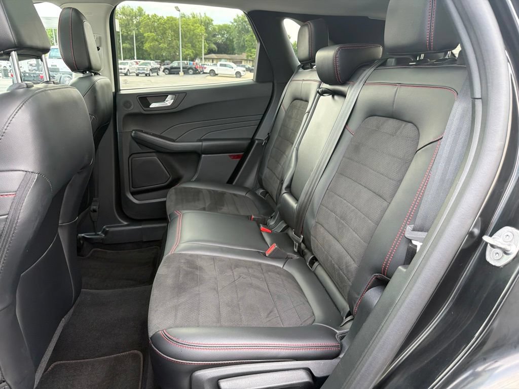 Certified 2021 Ford Escape SEL w/ SEL Stealth AWD Package image 14