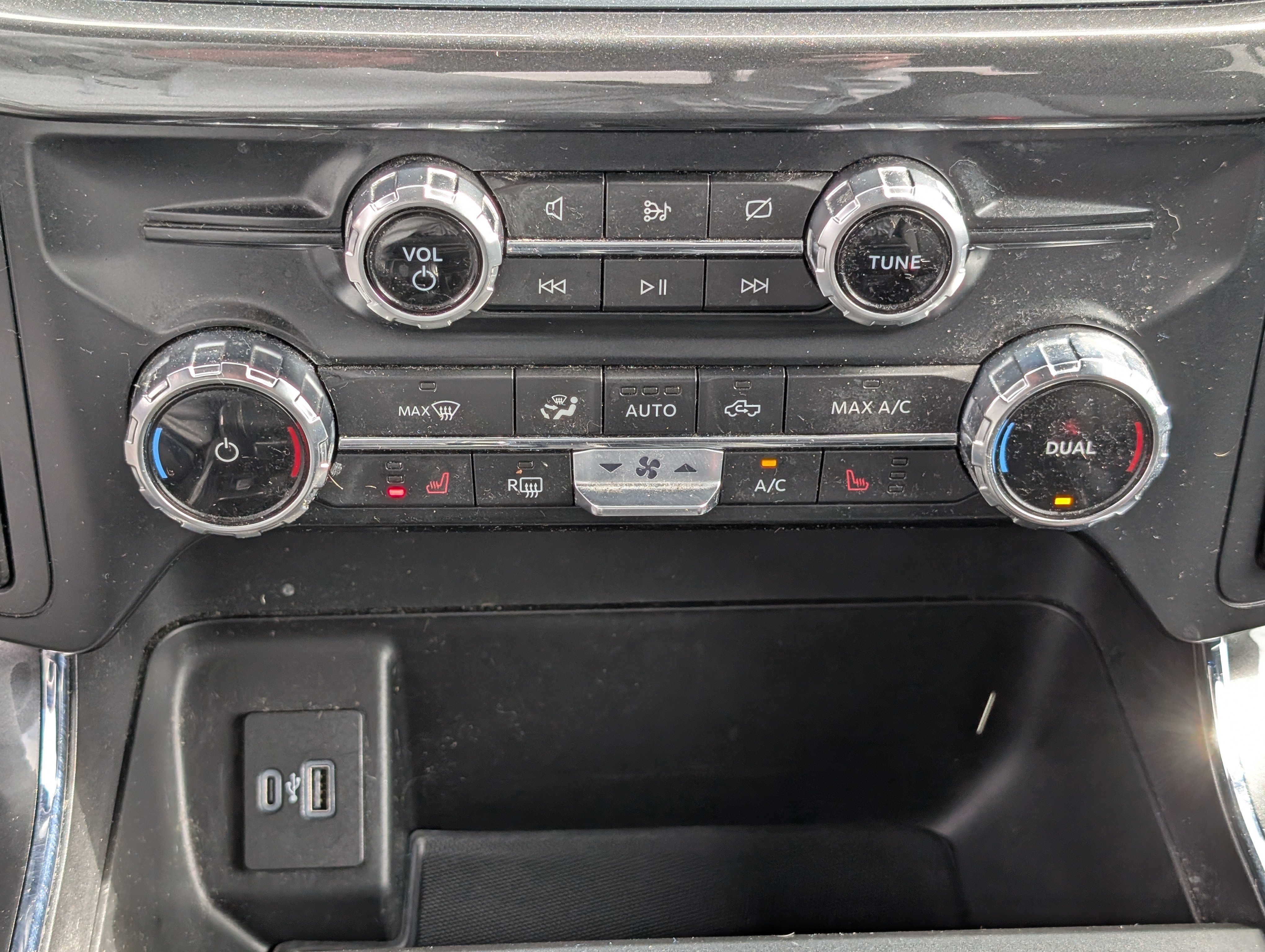 Certified 2022 Ford F150 XLT w/ Equipment Group 302A High AWD/4WD image 27