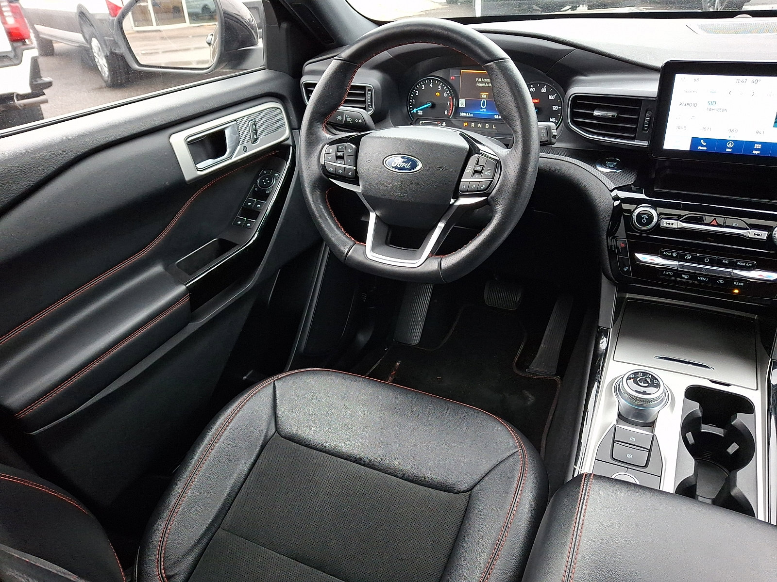 Certified 2022 Ford Explorer ST-Line w/ Class IV Trailer Tow Package image 13