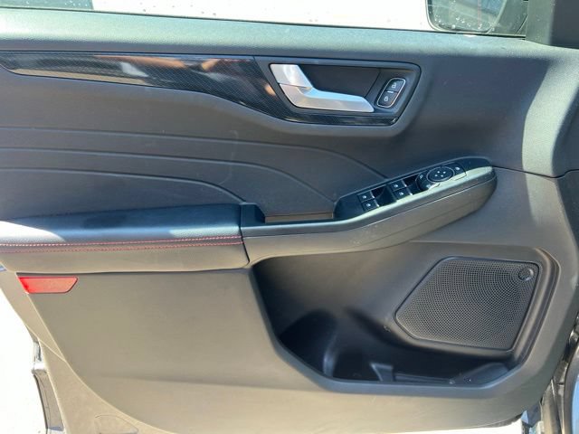 Certified 2024 Ford Escape ST-Line w/ Tech Pack #1 AWD/4WD image 19