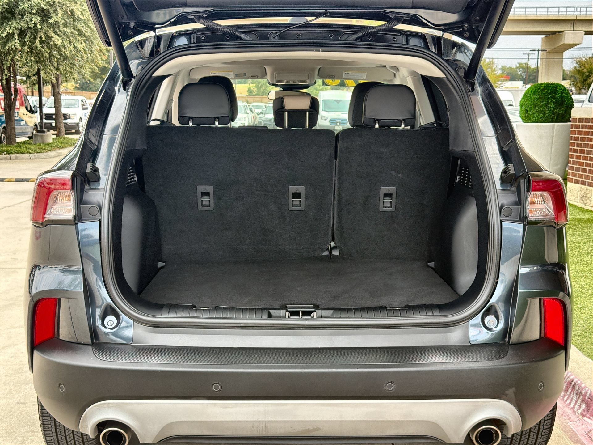 Certified 2022 Ford Escape SEL FWD image 24