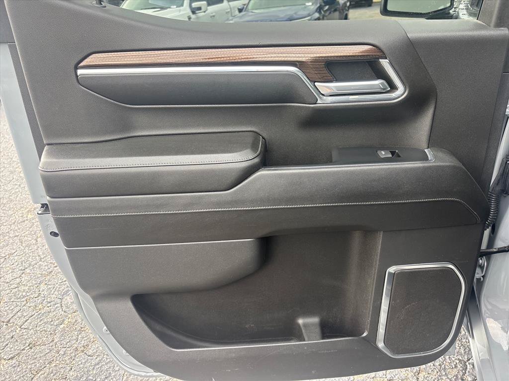 Used 2024 Chevrolet Silverado 1500 RST w/ Protection Package AWD/4WD image 18