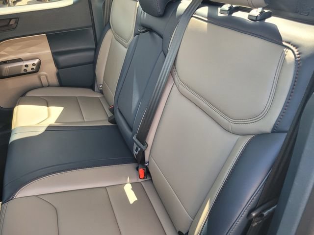 Certified 2025 Ford Maverick Lariat w/ 4K Tow Package AWD/4WD image 13