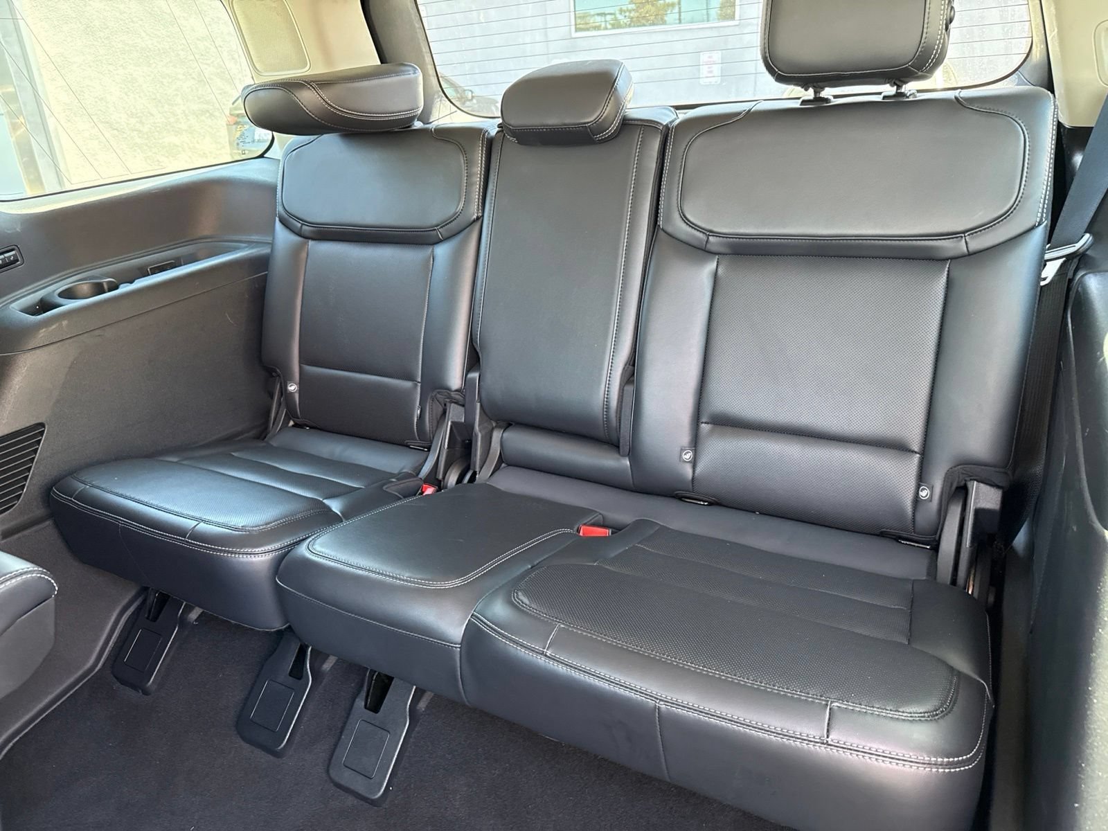 Certified 2025 Ford Expedition Platinum AWD/4WD image 16