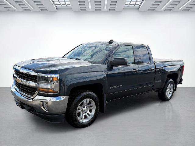 Used 2017 Chevrolet Silverado 1500 LT w/ All Star Edition AWD/4WD image 7