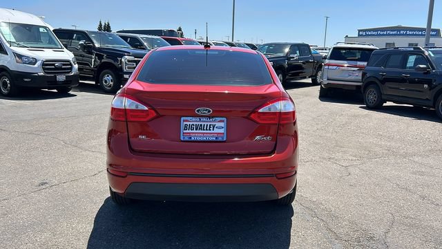 Certified 2018 Ford Fiesta SE FWD image 4