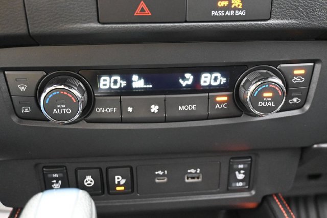 Used 2023 Nissan Frontier PRO-4X w/ Pro Convenience Package AWD/4WD image 22
