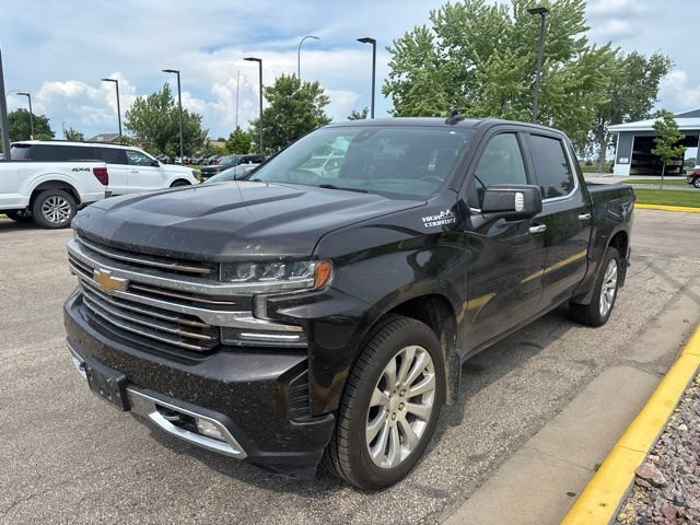 Used 2019 Chevrolet Silverado 1500 High Country w/ Technology Package AWD/4WD image 3