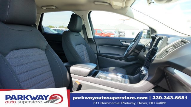 Certified 2024 Ford Edge SE w/ Black Appearance Package AWD/4WD image 17