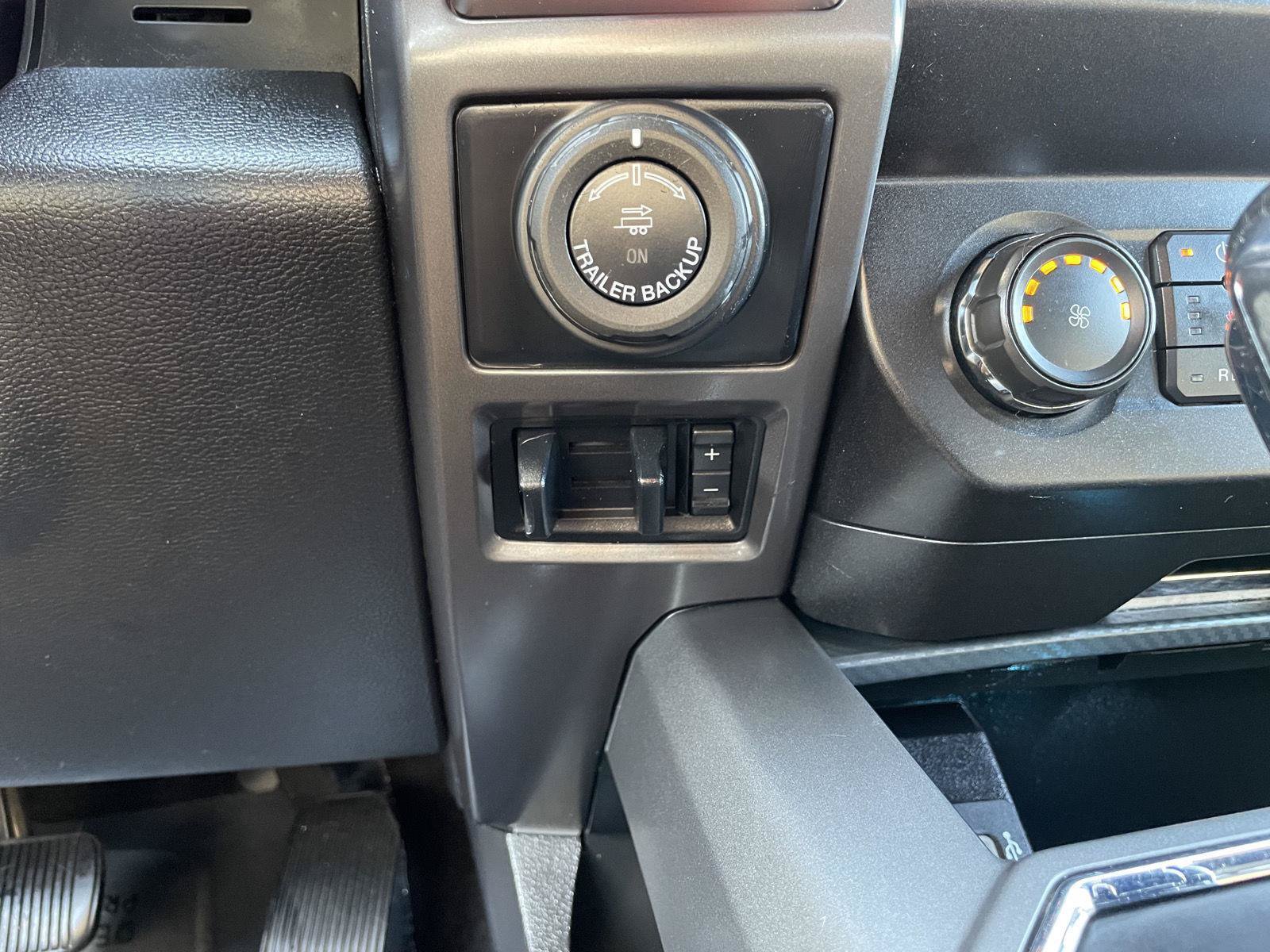 Certified 2019 Ford F150 XLT w/ Equipment Group 302A Luxury AWD/4WD image 30