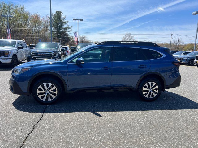 Used 2022 Subaru Outback Premium AWD/4WD image 4