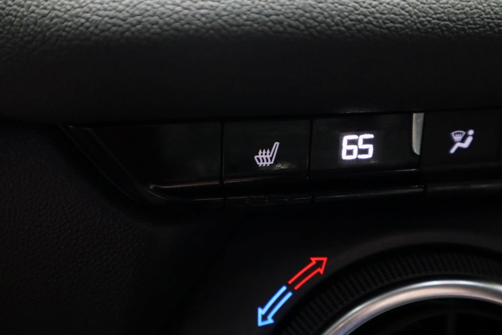 Used 2019 Chevrolet Blazer LT AWD/4WD image 4
