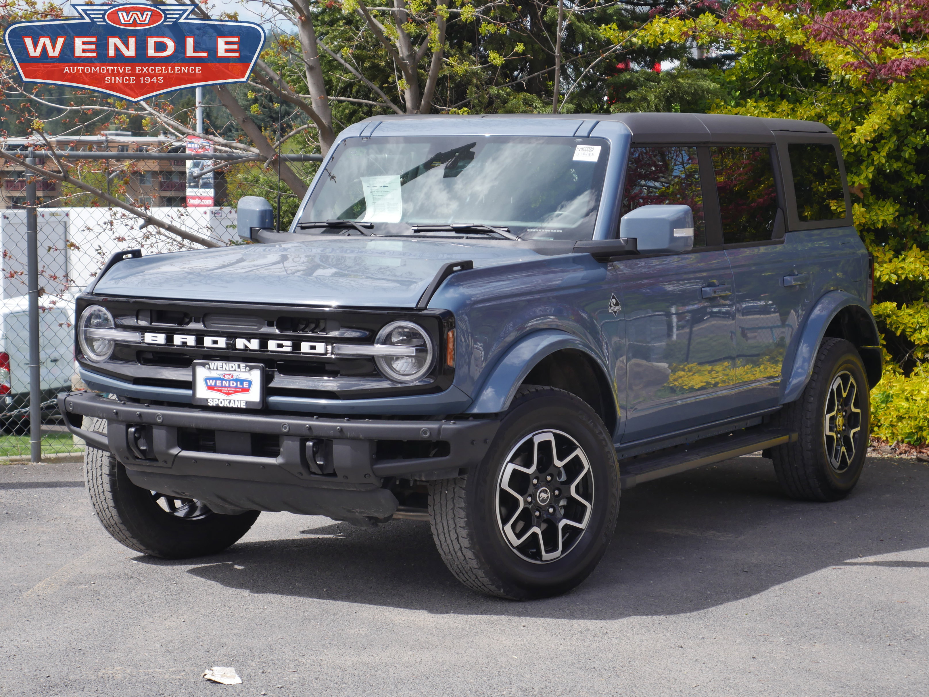 Certified 2024 Ford Bronco Outer Banks AWD/4WD image 1