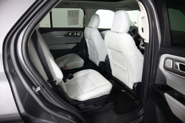 Certified 2025 Ford Explorer Platinum w/ Ultimate Package AWD/4WD image 69