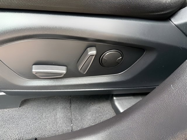 Certified 2022 Ford Explorer XLT AWD/4WD image 22
