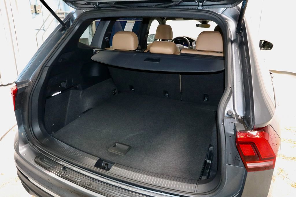 Used 2022 Volkswagen Tiguan SE image 14
