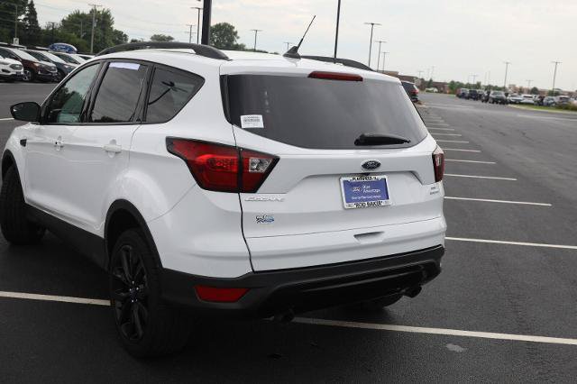 Certified 2019 Ford Escape SE FWD image 11
