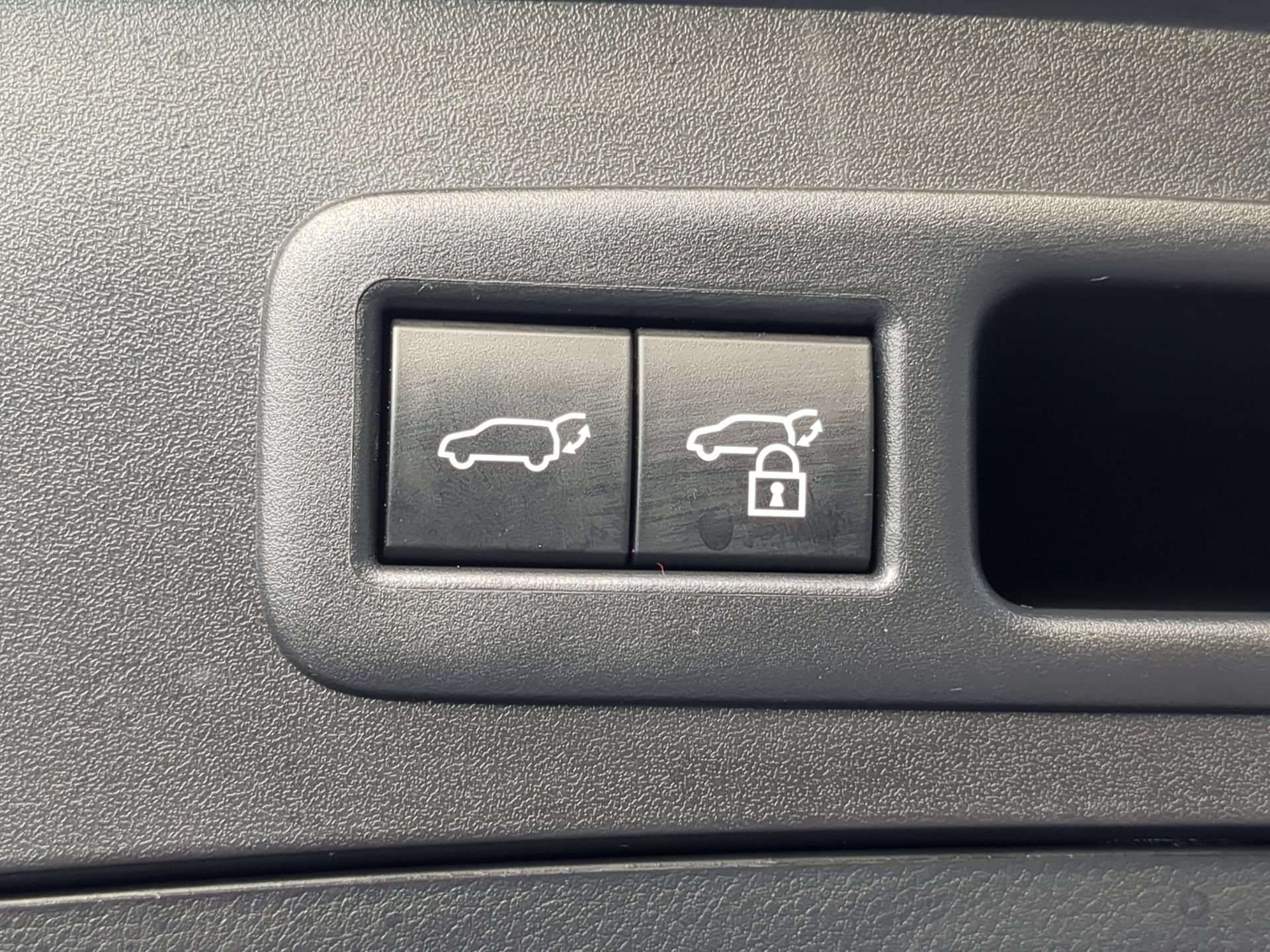 Used 2025 Lexus UX 300h FWD w/ Cold Area Package image 47