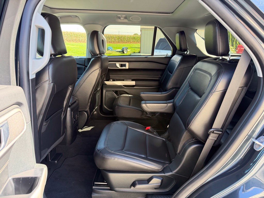 Certified 2023 Ford Explorer XLT w/ Equipment Group 202A AWD/4WD image 20