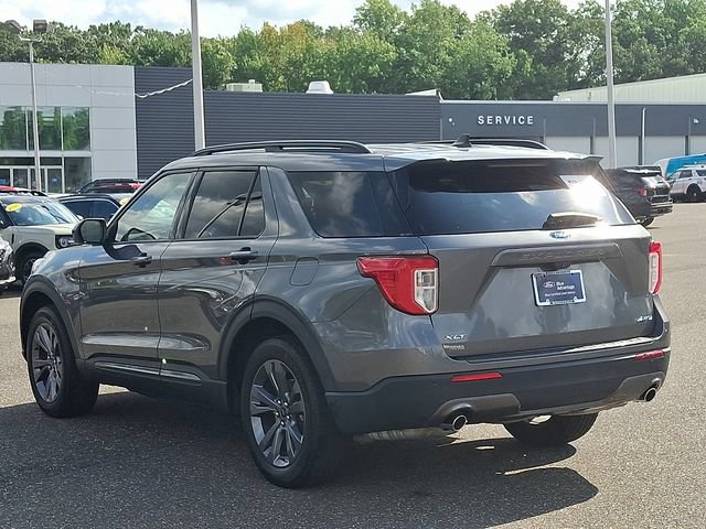 Certified 2022 Ford Explorer XLT w/ Equipment Group 202A AWD/4WD image 4