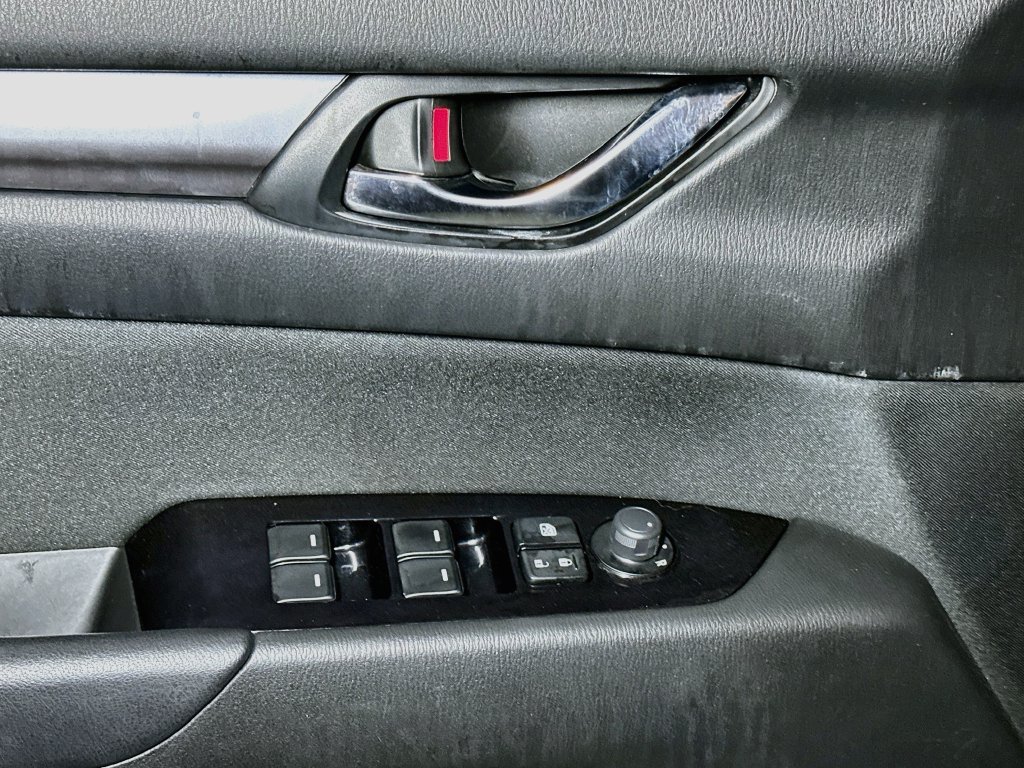 Used 2019 MAZDA CX-5 Sport AWD/4WD image 18