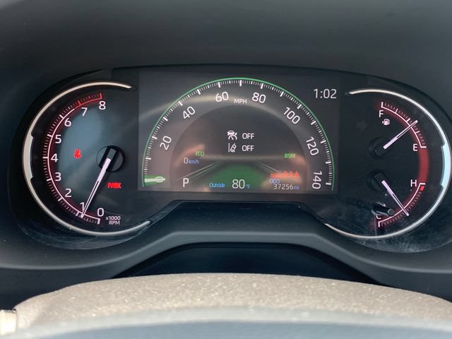 Used 2025 Toyota RAV4 XLE AWD/4WD image 17