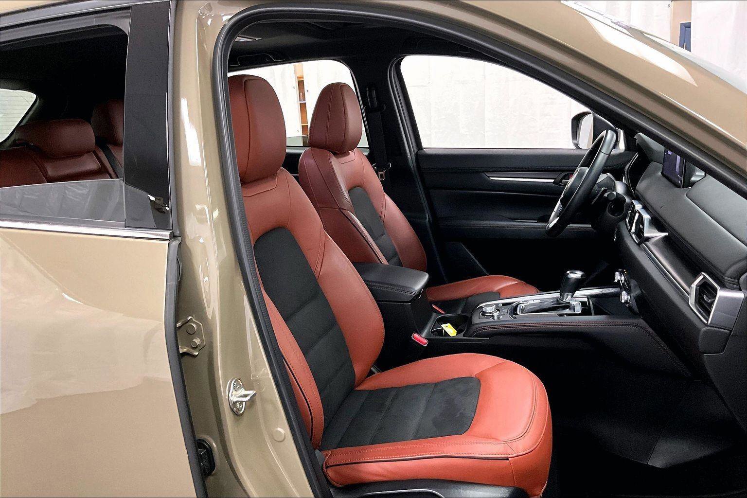 Used 2024 MAZDA CX-5 Carbon Edition image 9