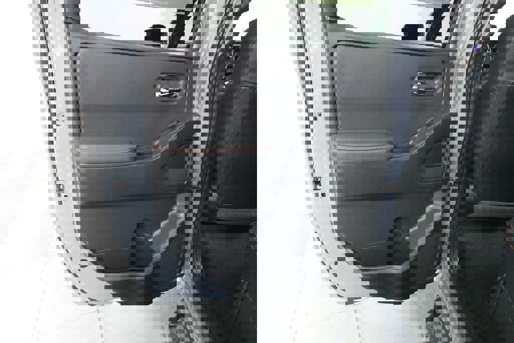 Used 2023 Nissan Frontier PRO-4X w/ Pro-4X Premium Package image 27