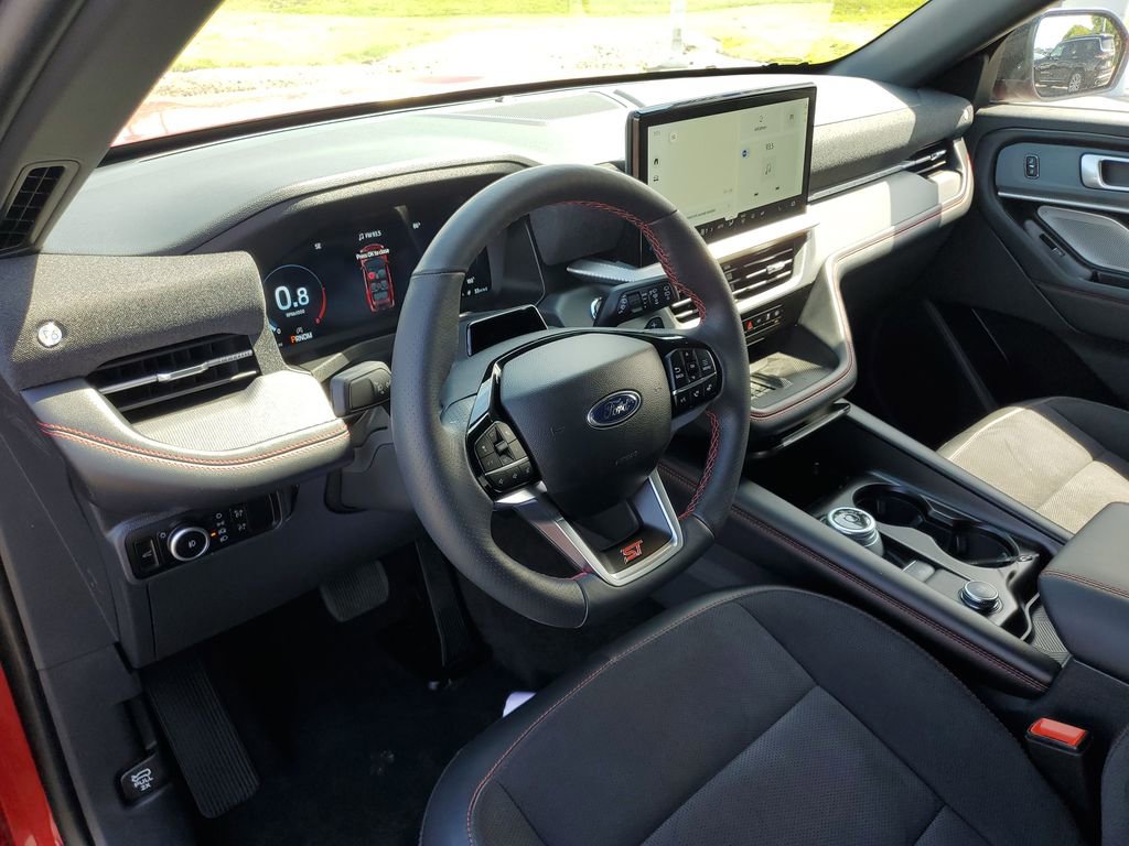 Certified 2025 Ford Explorer ST AWD/4WD image 19