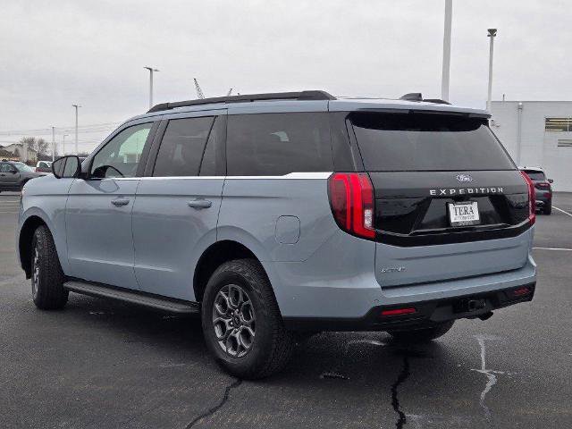 Certified 2025 Ford Expedition Active AWD/4WD image 22