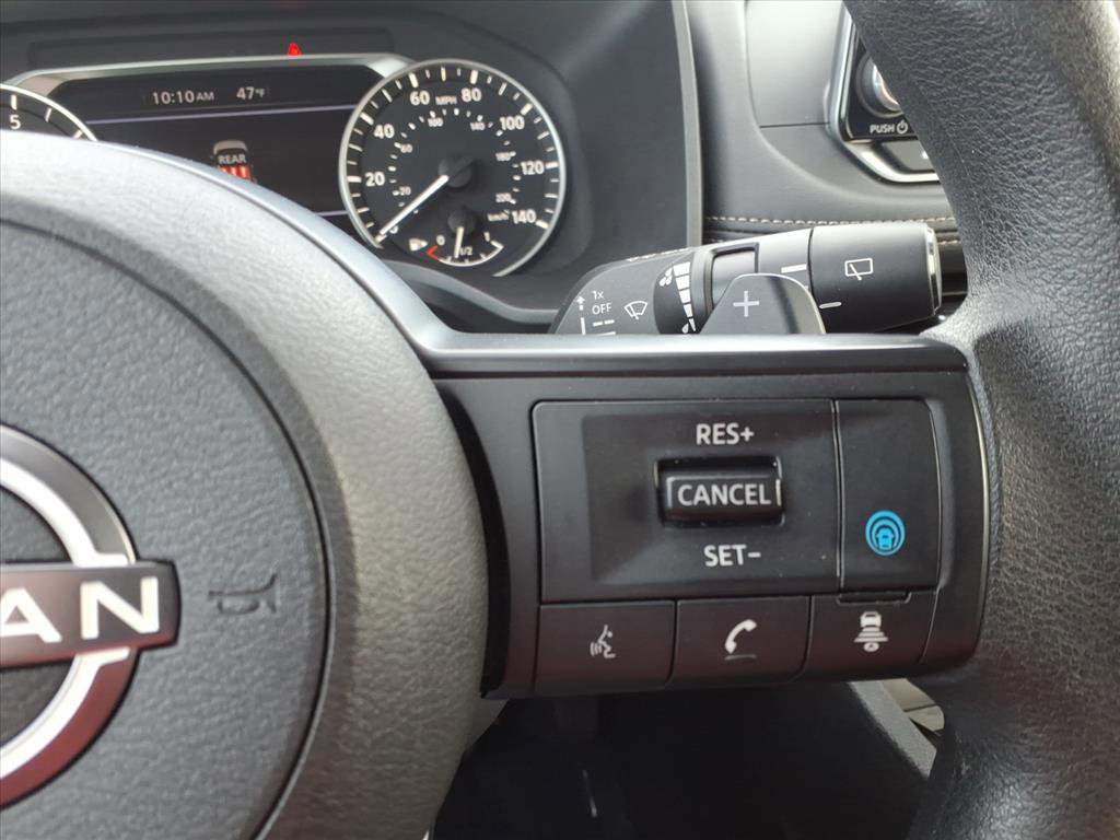 Used 2024 Nissan Rogue SV image 17