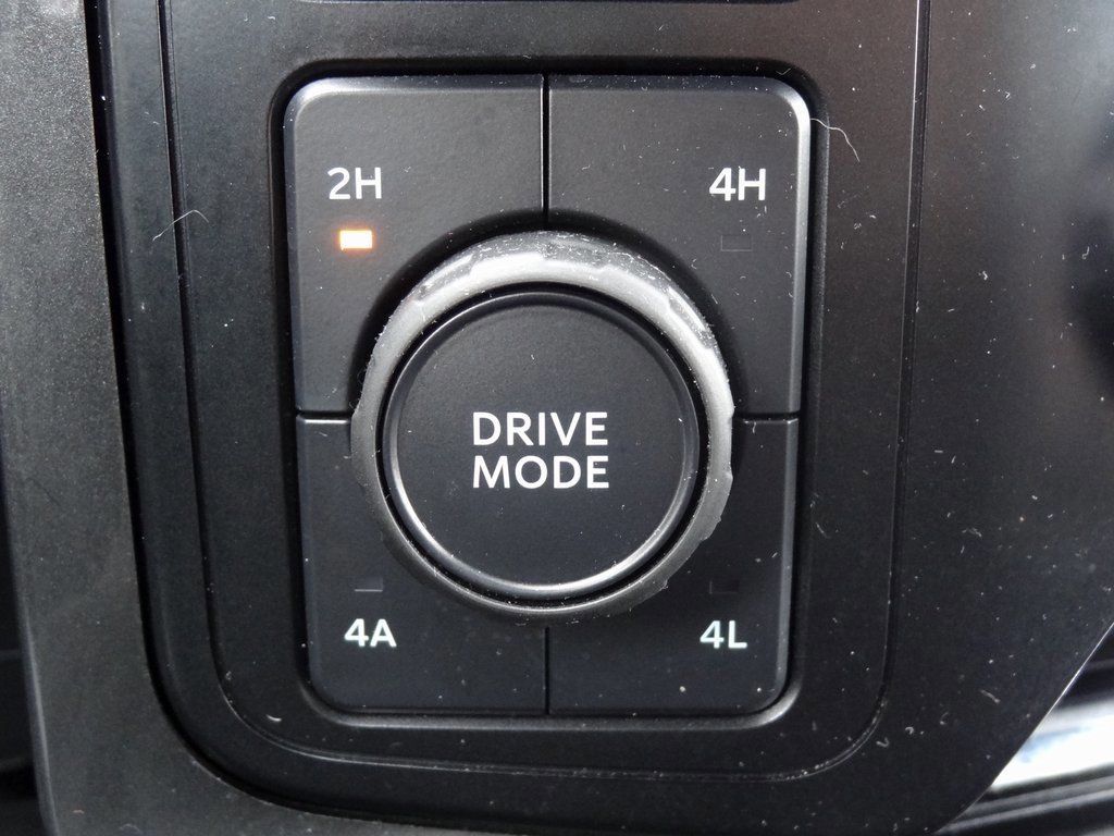 Certified 2023 Ford F150 Lariat w/ Equipment Group 502A High image 34