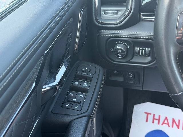Used 2025 RAM 1500 Limited AWD/4WD image 19