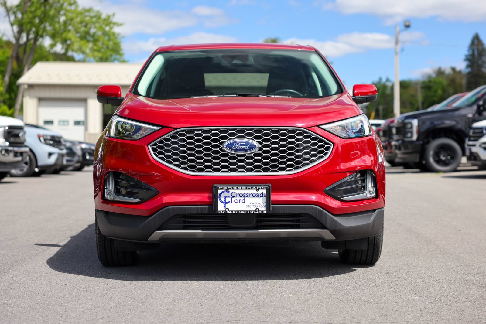 Certified 2023 Ford Edge SEL w/ Convenience Package AWD/4WD image 2