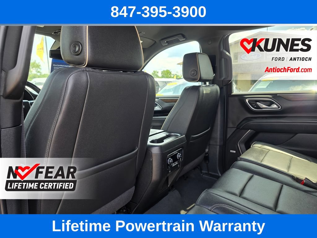 Used 2024 Chevrolet Suburban Premier AWD/4WD image 21