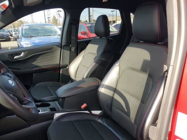Certified 2024 Ford Escape ST-Line Select w/ Tech Pack #1 image 13