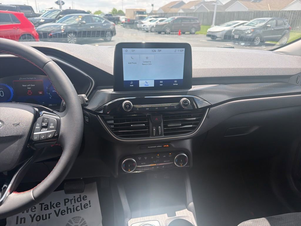 Certified 2022 Ford Escape SEL w/ SEL Stealth AWD Package image 15