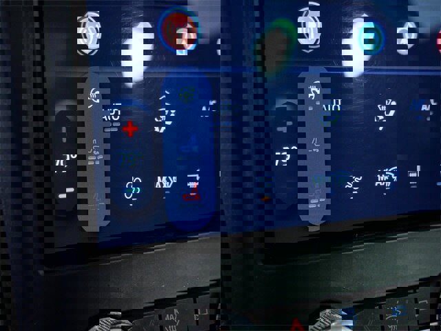 Certified 2022 Ford Edge Titanium w/ Equipment Group 301A image 22